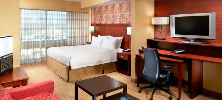 克拉克斯维尔万怡酒店(Courtyard Clarksville)图片