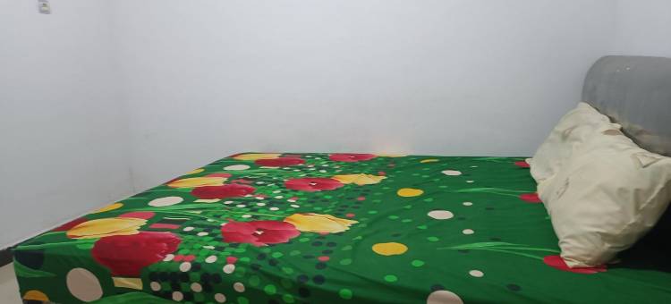 O安妮西亚酒店住宿-靠近马塔兰第二国立中学(Hotel O Penginapan Annisya Near SMA Negeri 2 Mataram)图片