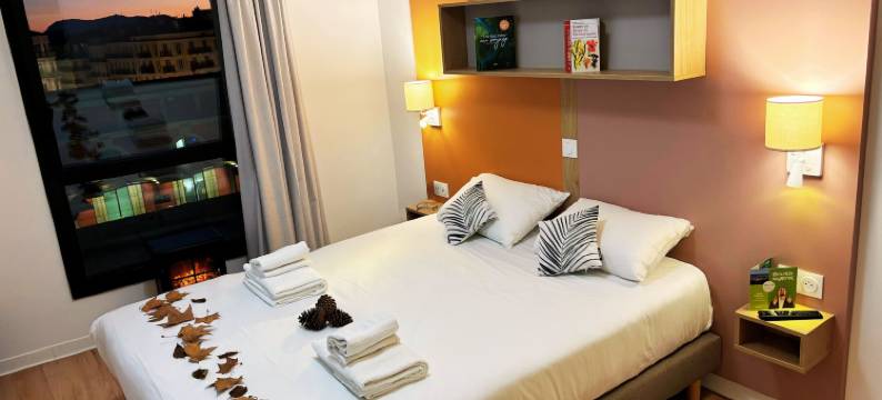 普里维洛奇斯图伦中心火车站公寓酒店(Apparthotel Privilodges Toulon)图片