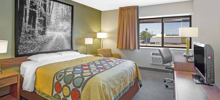 温莎-麦迪逊北温德姆速8酒店(Super 8 by Wyndham Windsor/Madison North)图片