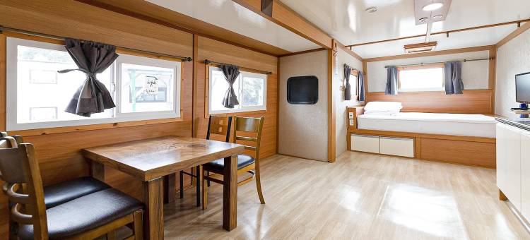 瑞温浦烧烤车(Seogwipo Pyoseoncaravan)图片
