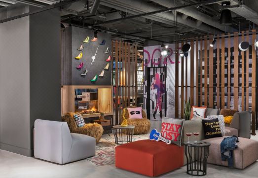 Moxy Duesseldorf City Hotel Overview