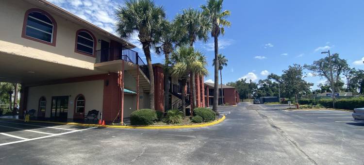 奥兰多机场凯艺套房酒店(Quality Inn & Suites Orlando Airport)图片