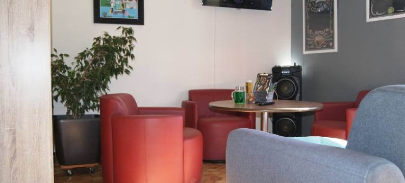 布里夫拉盖亚尔德西部康铂酒店(Campanile NATURE - Brive-la-Gaillarde)图片