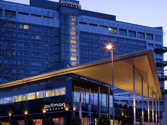 科隆会议中心铂尔曼酒店