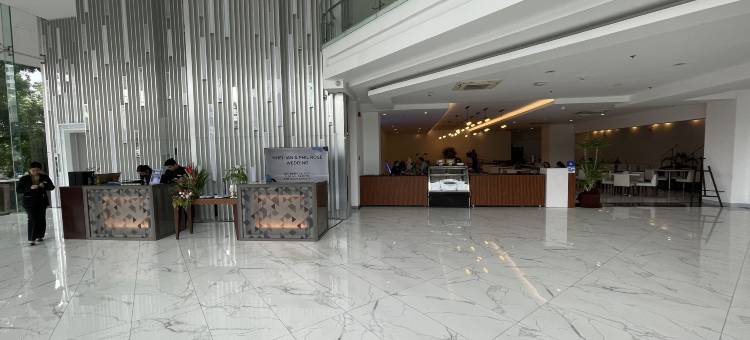 金峰酒店及套房-由可可特尔管理(Golden Peak Hotel & Suites powered by Cocotel)图片