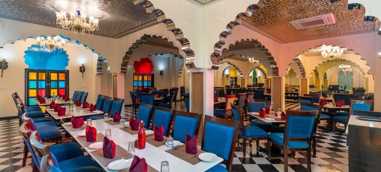 凯萨尔巴格宫殿(Kesarbagh Palace)图片