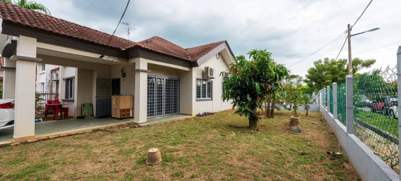 Corner 3BR位于Sepang的独立房屋(Corner 3Br Landed House at Sepang)图片