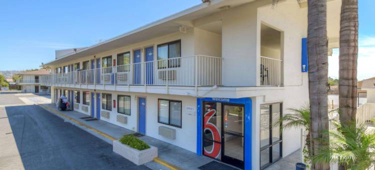 圣易西铎 - 圣迭戈边境6号汽车旅馆(Motel 6 San Ysidro, CA  San Diego Border)图片