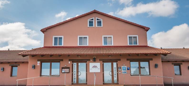 雅瓦拉姆布雷门口酒店(Hotel Puerta de Javalambre)图片