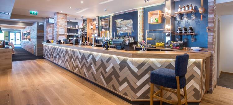 法恩伯勒城中心高级旅社(Premier Inn Farnborough Town Centre)图片