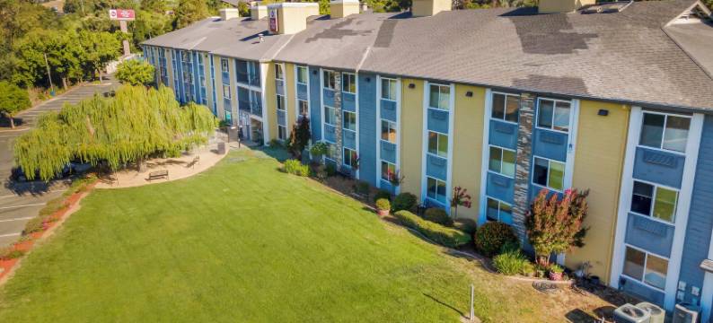 赫利泰治贝斯特韦斯特优质酒店(Best Western Plus Heritage Inn)图片