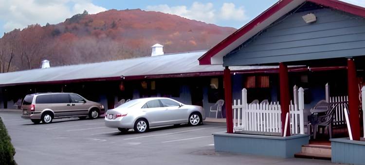 西斯托克布里奇欢乐谷汽车旅馆(Pleasant Valley Motel West Stockbridge)图片