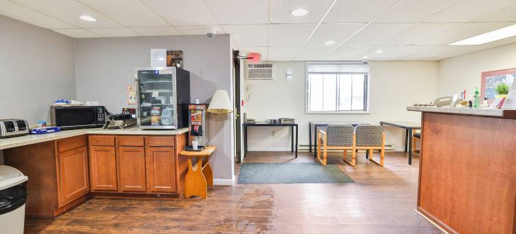 OYO Hotel Pipestone MN, 坎特伯雷公园(OYO Hotel Pipestone MN, Canterbury Park)图片