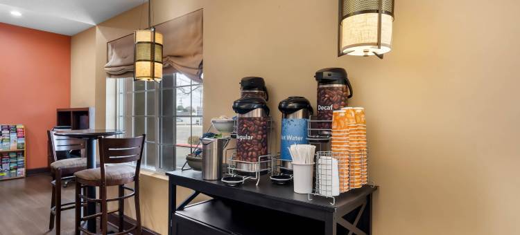 克洛维斯 - 弗雷斯诺舒适套房(Comfort Suites Clovis - Fresno)图片