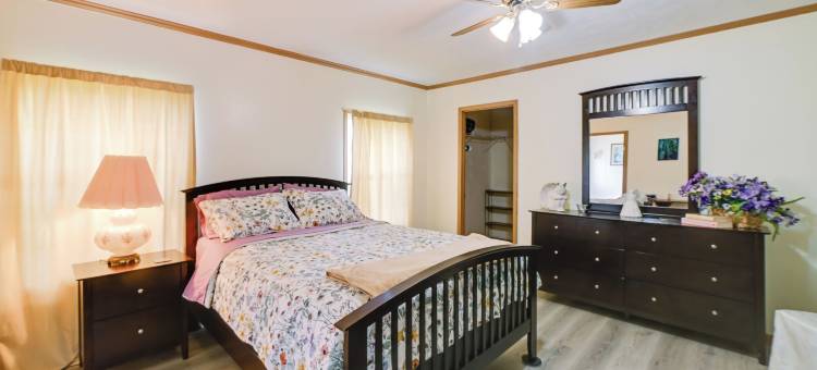 温馨和邀请家庭住宅 - 距离高尔夫球场2英里！(Warm and Inviting Family Home - 2 Mi to Golf Course!)图片