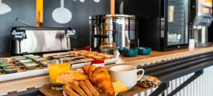 马恩河畔尚格尼B&B住宿加早餐酒店(B&B Hotel Champigny-Sur-Marne)图片