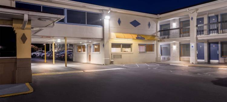 杰克森维尔温德姆戴斯酒店(Days Inn by Wyndham Jacksonville NC)图片