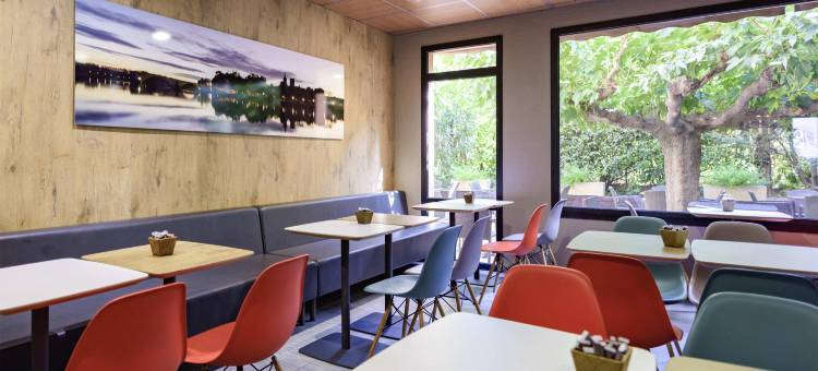 宜必思亚维侬中心欧洲大桥酒店(Ibis Avignon Centre Pont de l'Europe)图片