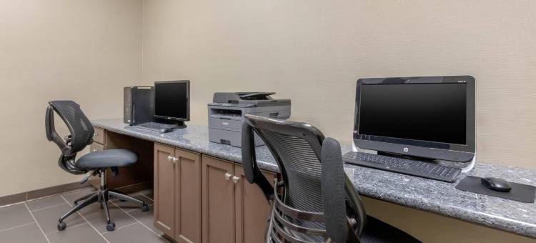 小石城北部麦凯恩购物中心舒适套房酒店(Comfort Inn & Suites North Little Rock McCain Mall)图片