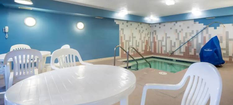 麦迪逊维尔舒适酒店及套房(Comfort Inn and Suites)图片