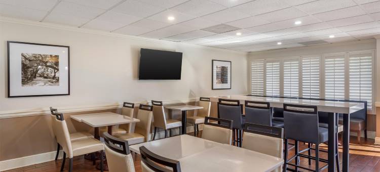 麦迪逊贝斯特韦斯特优质酒店(Best Western Plus Madison Inn)图片