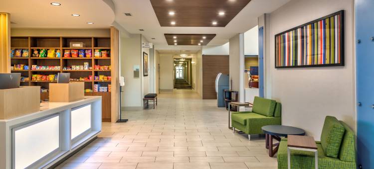 智选假日套房酒店里诺机场(Holiday Inn Express & Suites RENO AIRPORT by IHG)图片