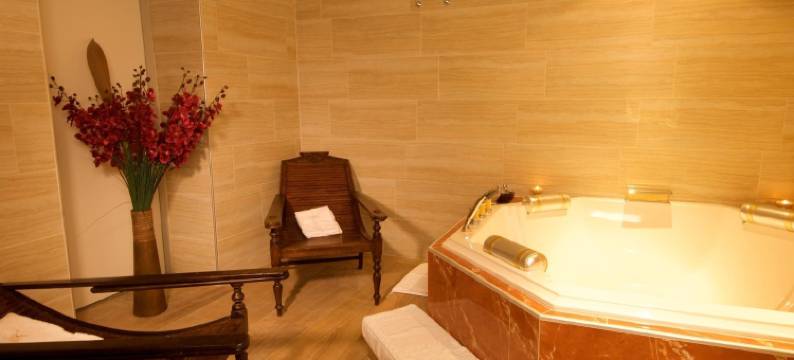 克罗嫩堡布格豪斯别墅酒店(Burghaus & Villa Kronenburg)图片