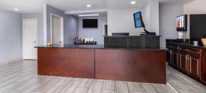 Super 8 by Wyndham Portsmouth - Norfolk(Super 8 by Wyndham Portsmouth - Norfolk)图片