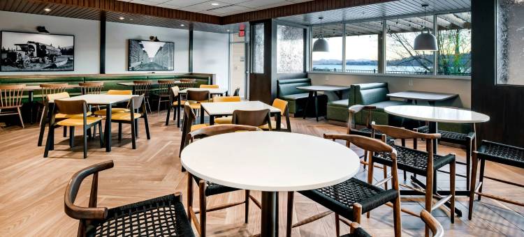克拉马斯福尔斯万枫酒店及套房(Fairfield Inn & Suites Klamath Falls)图片