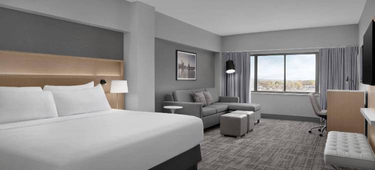 锡达拉皮兹万豪酒店(Radisson Hotel Cedar Rapids)图片