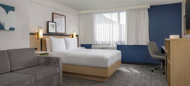 蒙特利尔布罗瑟德希尔顿Spark酒店(Spark by Hilton Montreal Brossard)图片