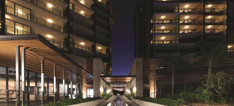 红崖蒙科莫盛橡套房酒店(Oaks Redcliffe Mon Komo Suites)图片