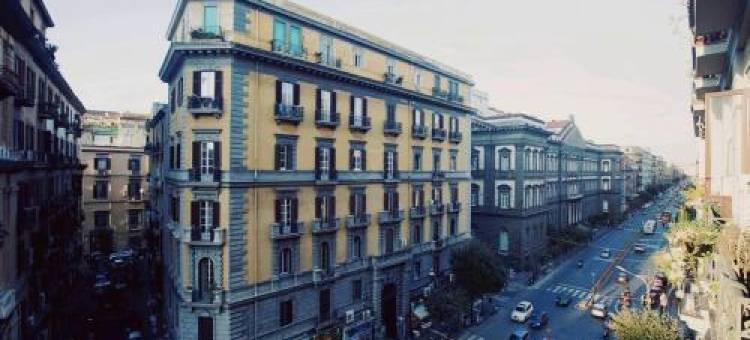 艾特莫斯弗瑞德尔特罗斯托里科酒店(B&B Atmosfere Del Centro Storico)图片
