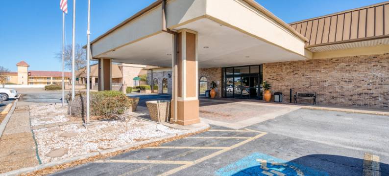 OYO洛杉矶门罗I-20酒店(OYO Hotel Monroe la I-20)图片