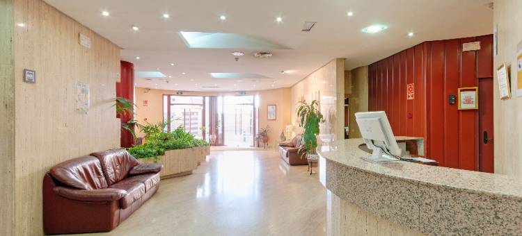 普埃托利亚诺酒店(Hotel Puertollano)图片