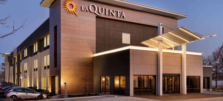 圣路易斯66号公路拉昆塔温德姆套房酒店(La Quinta Inn & Suites by Wyndham St Louis Route 66)图片