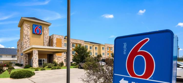 矿泉井城康福特套房酒店(Motel 6 Mineral Wells, TX)图片