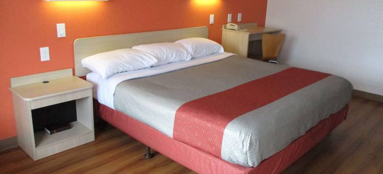 兰心 6 汽车旅馆(Travelodge by Wyndham Lansing MI)(Travelodge by Wyndham Lansing)图片