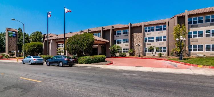 卡马里罗智选假日酒店(Holiday Inn Express & Suites Camarillo)图片