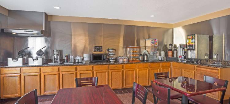 威莱斯豪生酒店(Howard Johnson by Wyndham Williams)图片