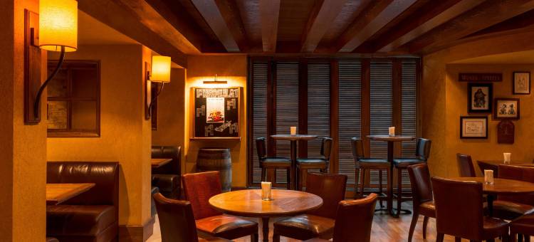 福朋喜来登扎耶德路酒店(Four Points by Sheraton Sheikh Zayed Road)图片