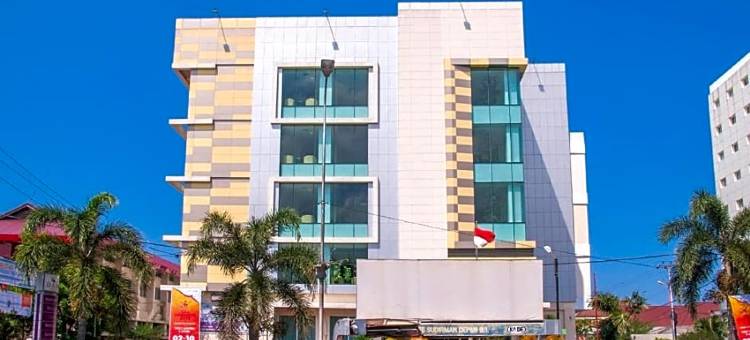 巴东戴马酒店(Daima Hotel Padang)图片