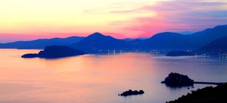 和谐旅馆(Harmonia Bungalows & Pool)图片