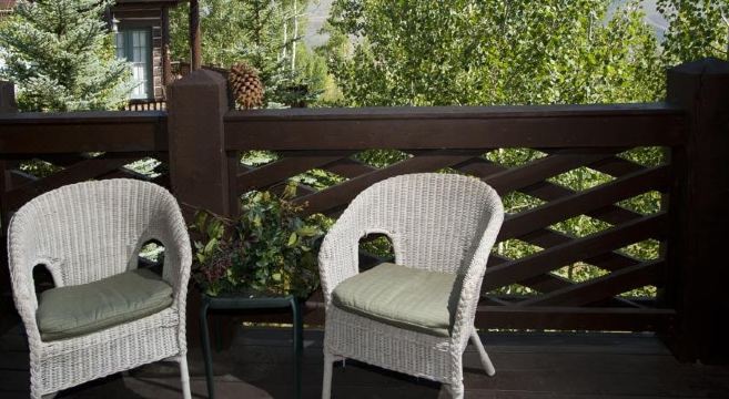 Settlers Lodge 203ST Hotel Overview