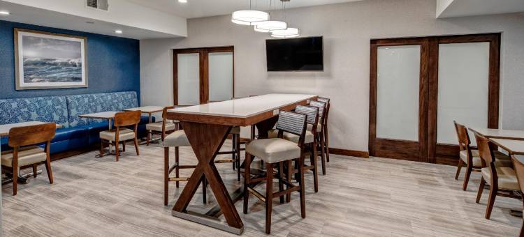 恩西尼塔斯加蒂夫海滩区欢朋酒店(Hampton Inn by Hilton Cardiff San Diego)图片