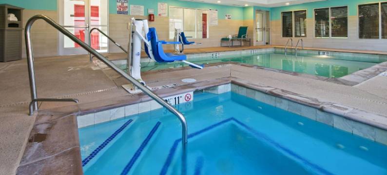 盖洛普贝斯特韦斯特优质套房酒店(Best Western Plus Gallup Inn  Suites)图片