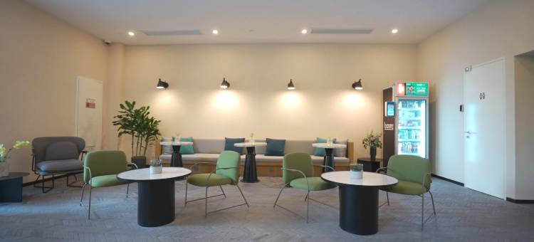 base佰舍服务式公寓(上海新国际博览中心浦三路店)图片