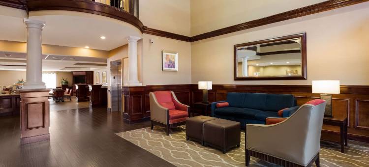 大学附近舒适套房酒店(Comfort Suites Near University)图片