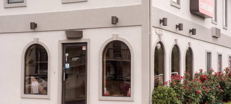 Studios & Suites 4 Less Chesapeake图片